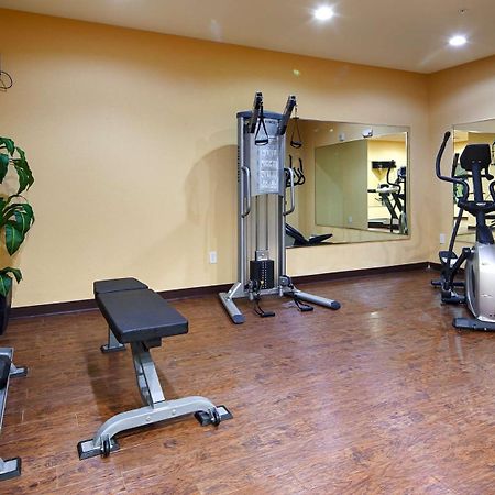 Best Western Plus Fort Worth Forest Hill Inn & Suites Екстериор снимка