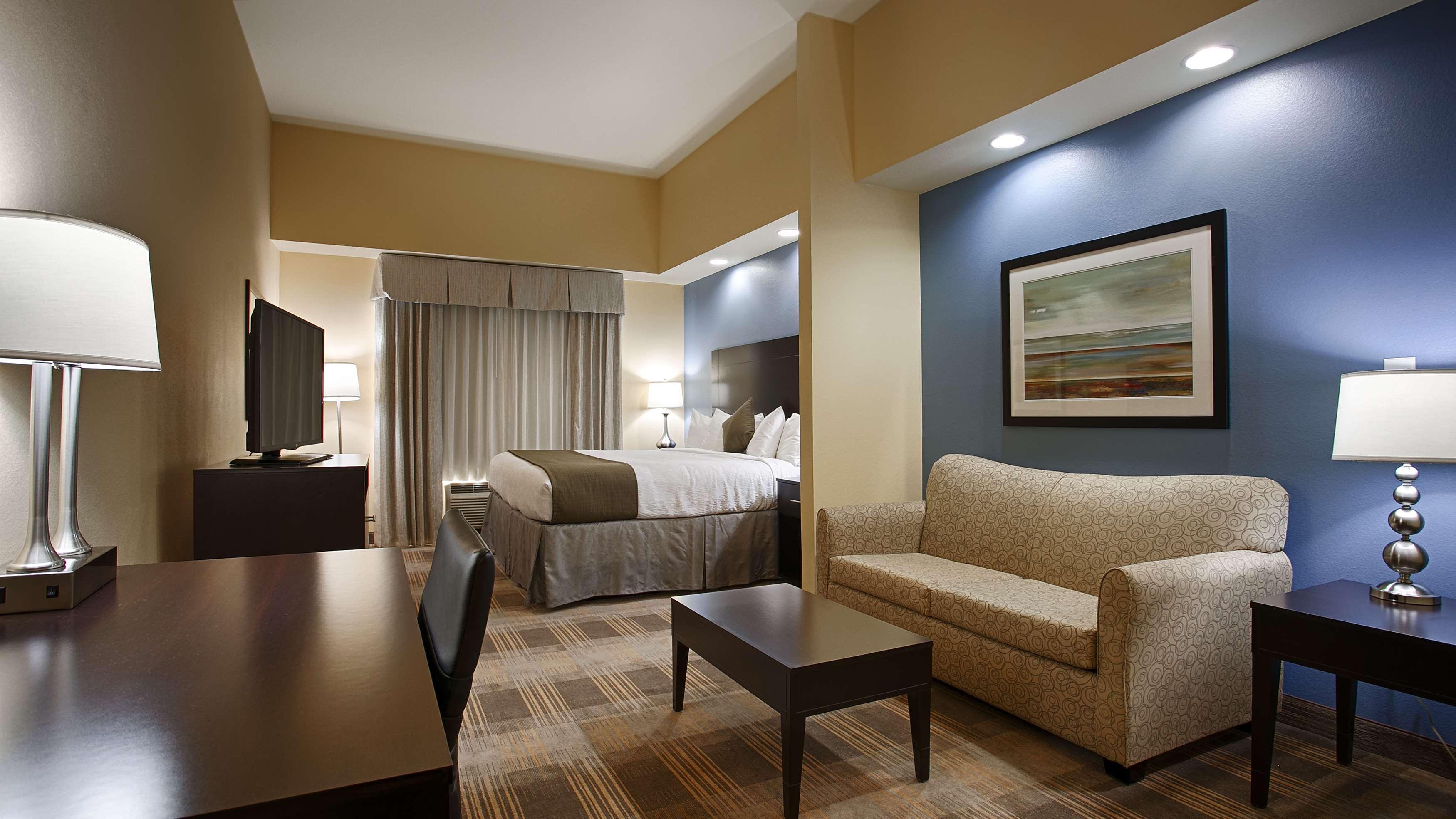 Best Western Plus Fort Worth Forest Hill Inn & Suites Екстериор снимка