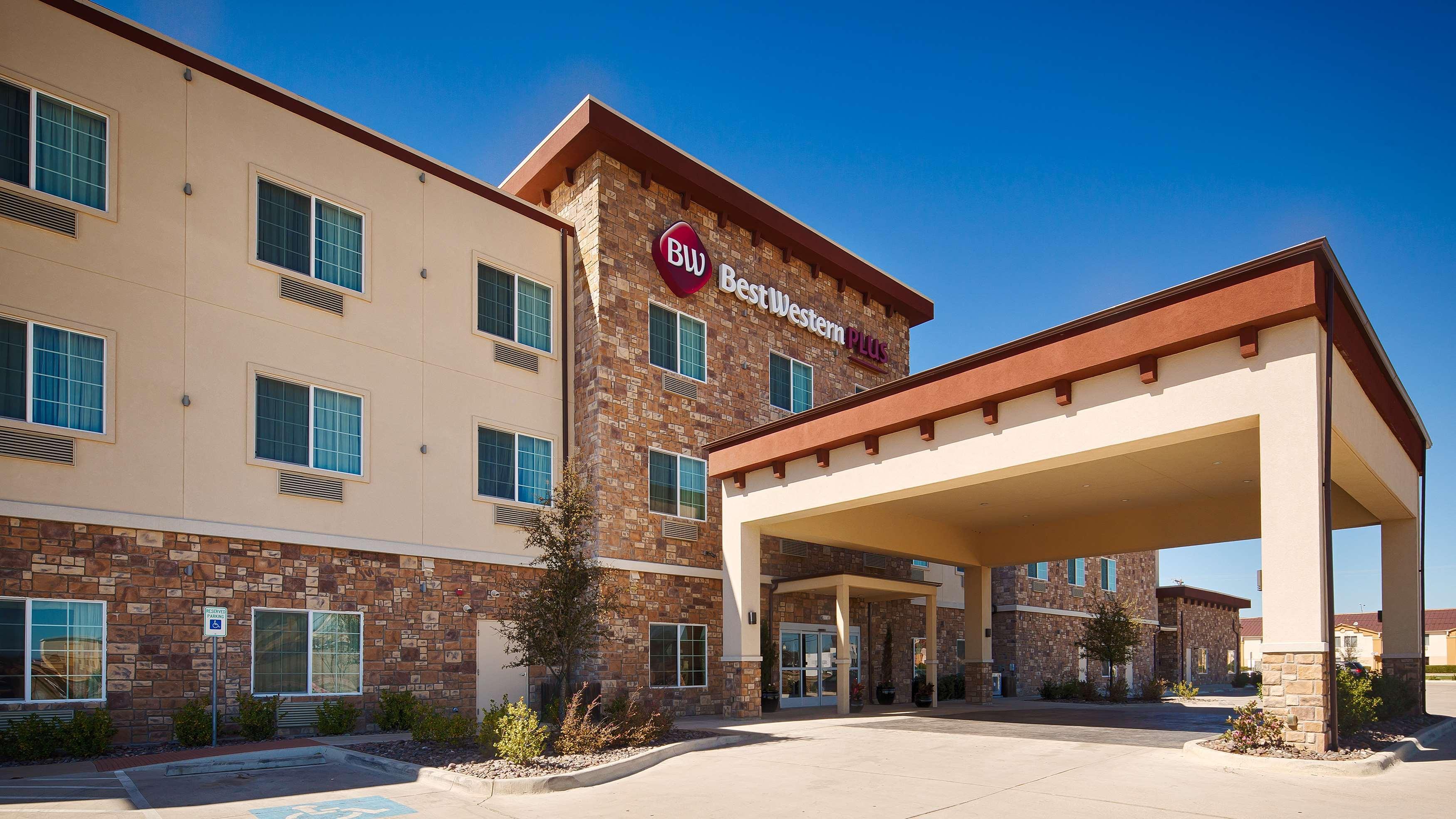 Best Western Plus Fort Worth Forest Hill Inn & Suites Екстериор снимка
