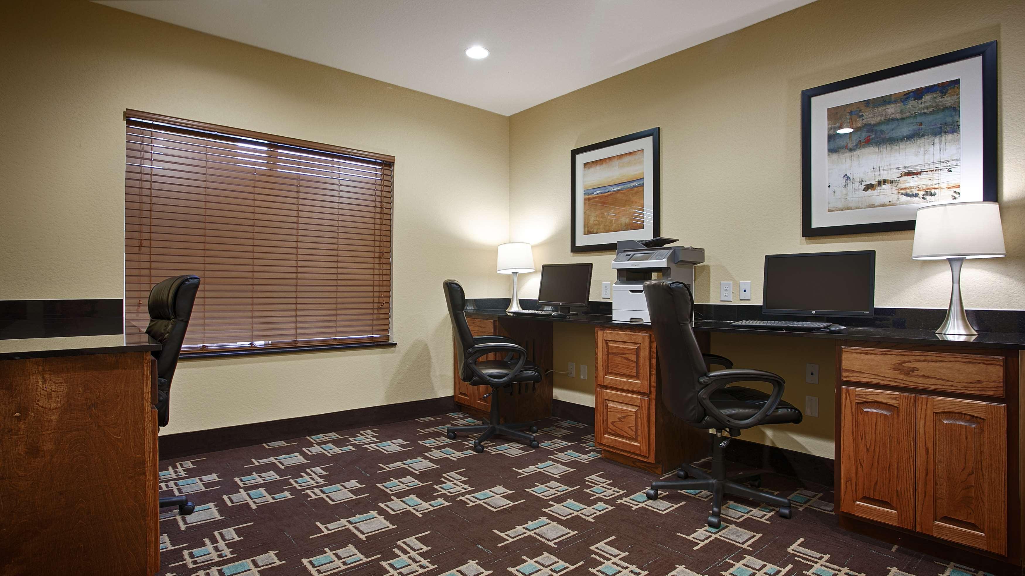 Best Western Plus Fort Worth Forest Hill Inn & Suites Екстериор снимка